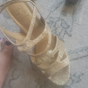 Naturalizer gold high heeled sandals size 9